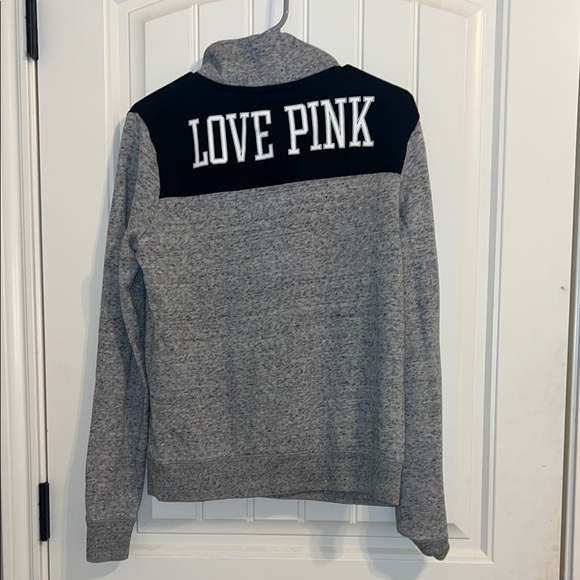 PINK Victoria's Secret Gray and Black Women's Sweater - Picture 2 of 2